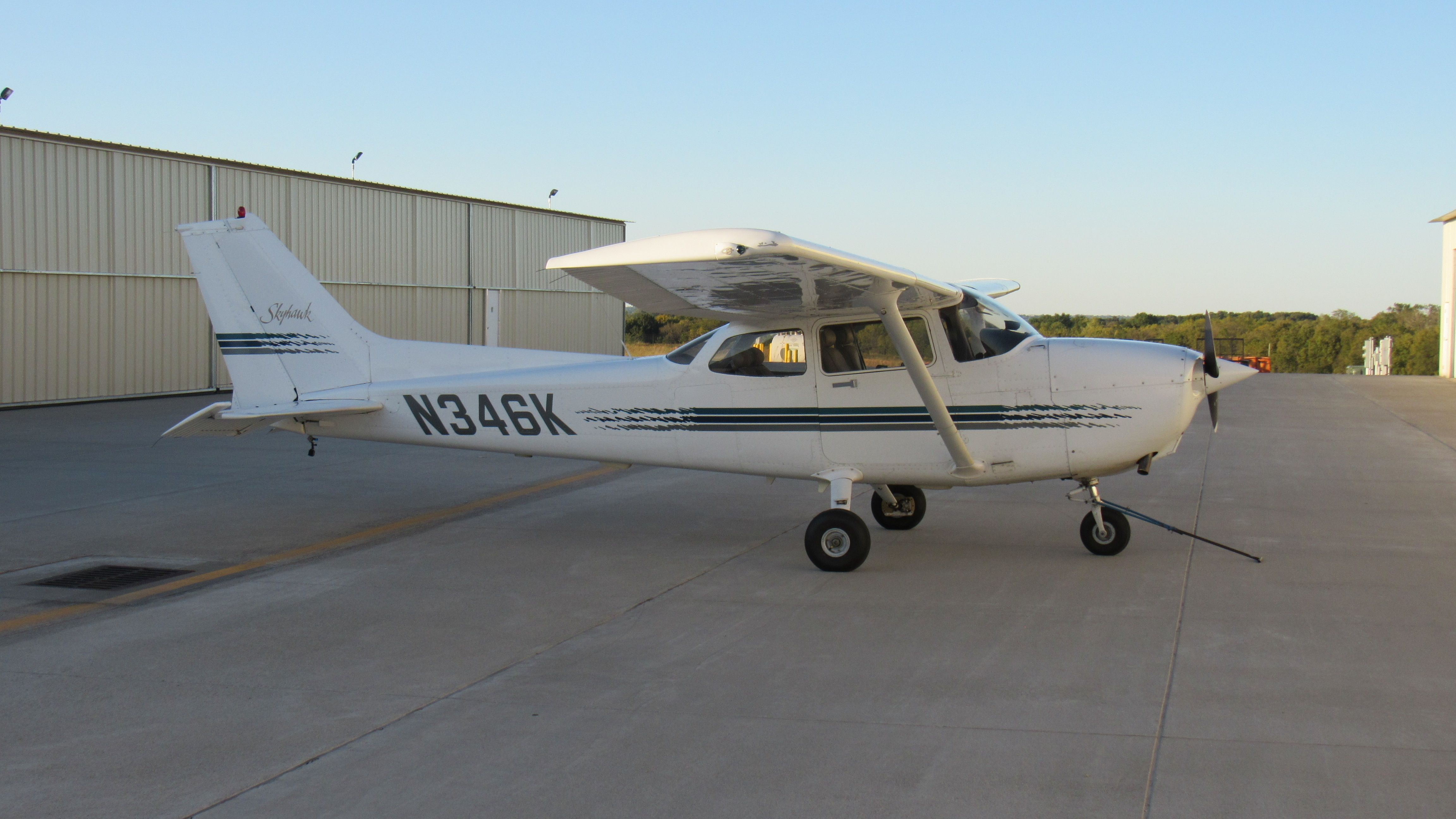 Cessna Skyhawk (N346K)