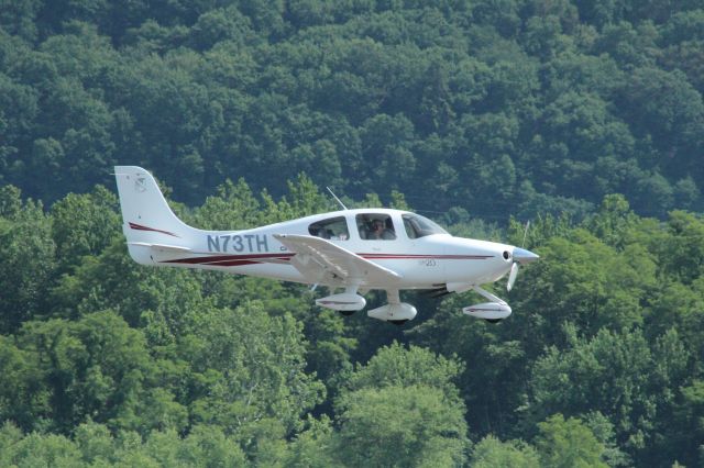 Cirrus SR-20 (N73TH) - Arriving 2018 CPPP Williamsport Regional