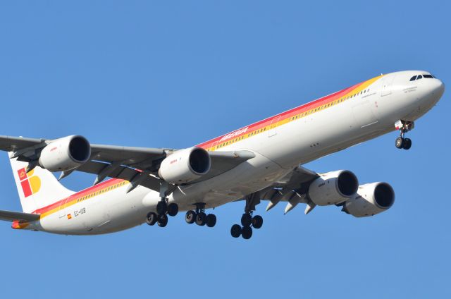 Airbus A340-600 (EC-IOB)