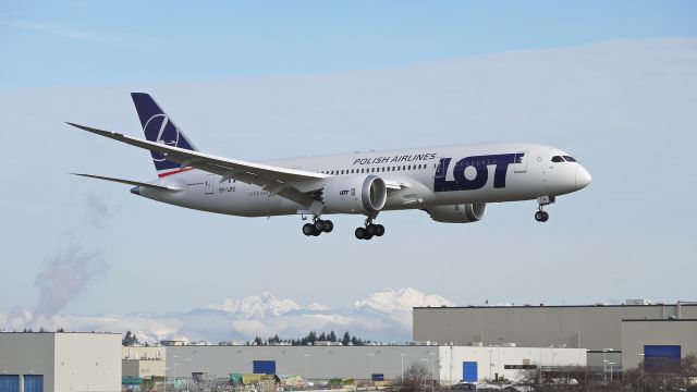 Boeing 787-8 (SP-LRC) - BOE272 on final approach to runway 16R to complete its maiden flight on 1/13/13. (LN:86 c/n _____).