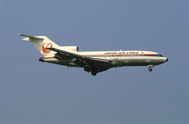 Boeing 727-100 (JA8327) - Final Approach to Narita Intl Airport Rwy16 on 1986/07/27