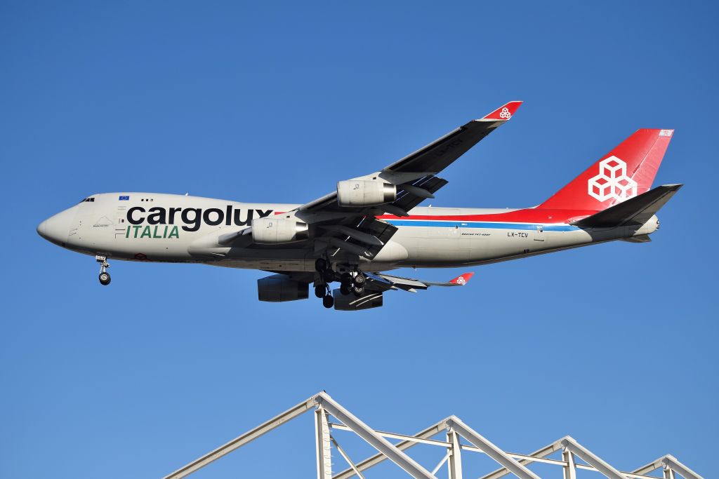 Boeing 747-400 (LX-TCV) - Short final for 23-L on 10-01-20