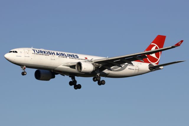 Airbus A330-200 (TC-JIR)