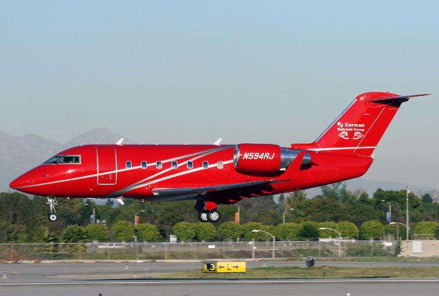 Canadair Challenger (N594RJ) - A very pretty C-600 landing at Long Beach on a sunny winter afternoon.