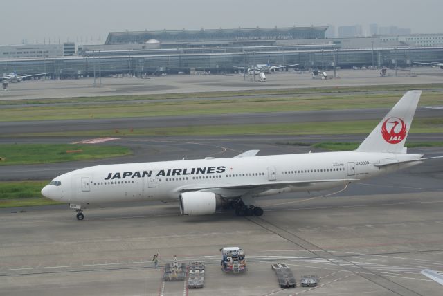 Boeing 777-200 (JA009D) - JAL B777-289 cn27641