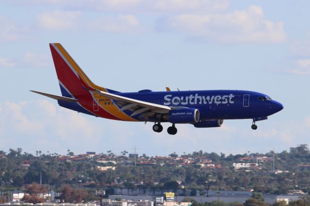 Boeing 737-700 (N467WN)