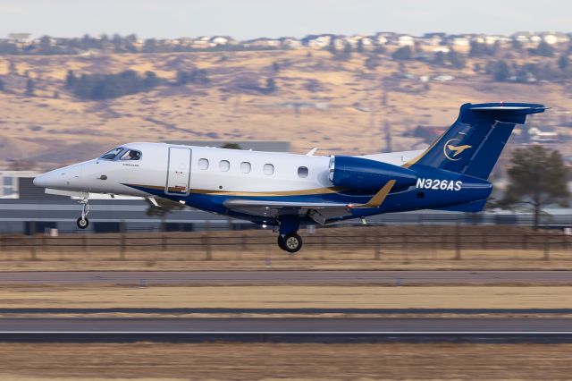 Embraer Phenom 300 (N326AS)