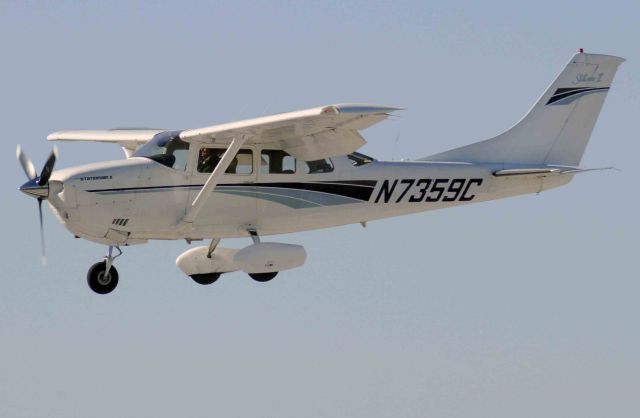 Cessna Skylane (N7359C)