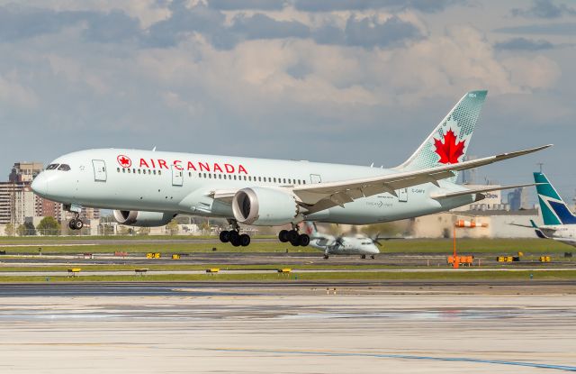 Boeing 787-8 (C-GHPV)