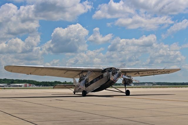 NC9645 — - EAA Ford 5-AT-B at RFD 6/23/2018