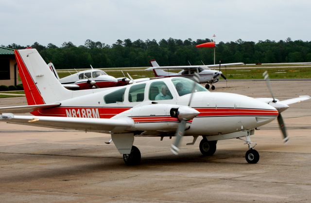 Beechcraft 55 Baron (N818RM)
