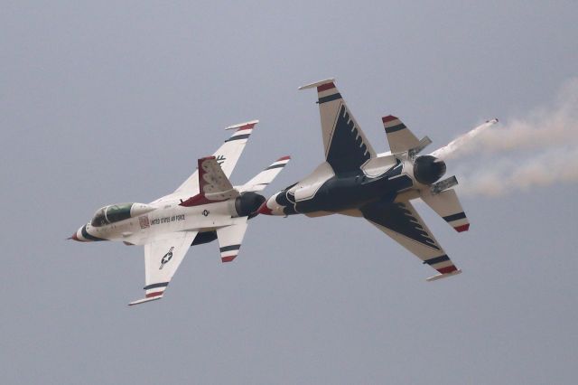 Lockheed F-16 Fighting Falcon — - Thunderbirds solo pilots perform the crossover break. California Capital Airshow - 07/13/24