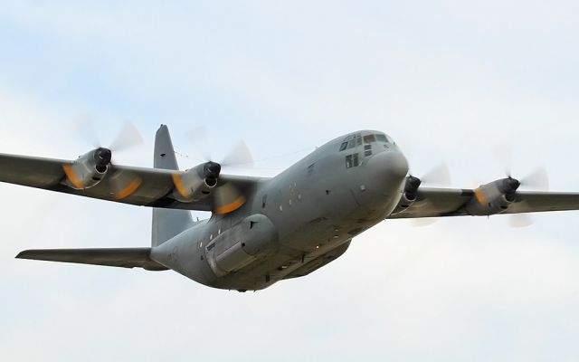 Lockheed C-130 Hercules —