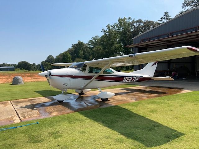 Cessna Skylane (N2876F)