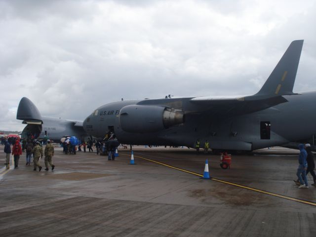 Boeing Globemaster III — - FAIRFORD UK 2012  JROON