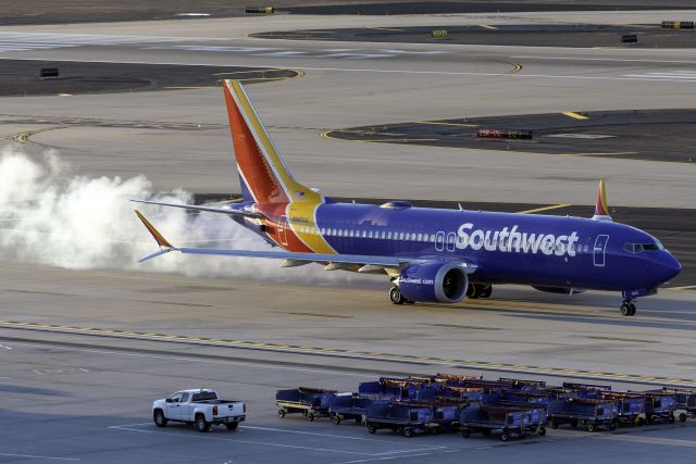 Boeing 737 MAX 8 (N8830Q) - The first start of the day. 