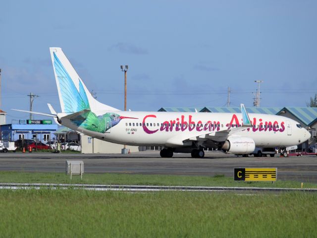 Boeing 737-700 (9Y-ANU)
