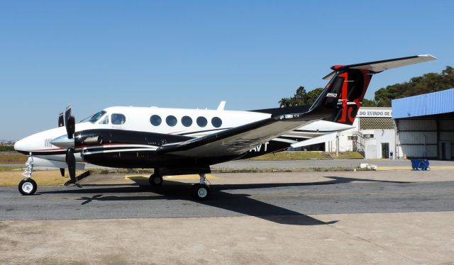 Beechcraft Super King Air 200 (PS-AVT)
