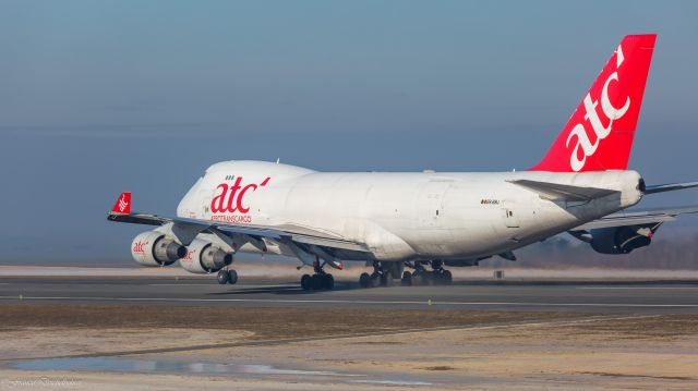 Boeing 747-200 (ER-BBJ)