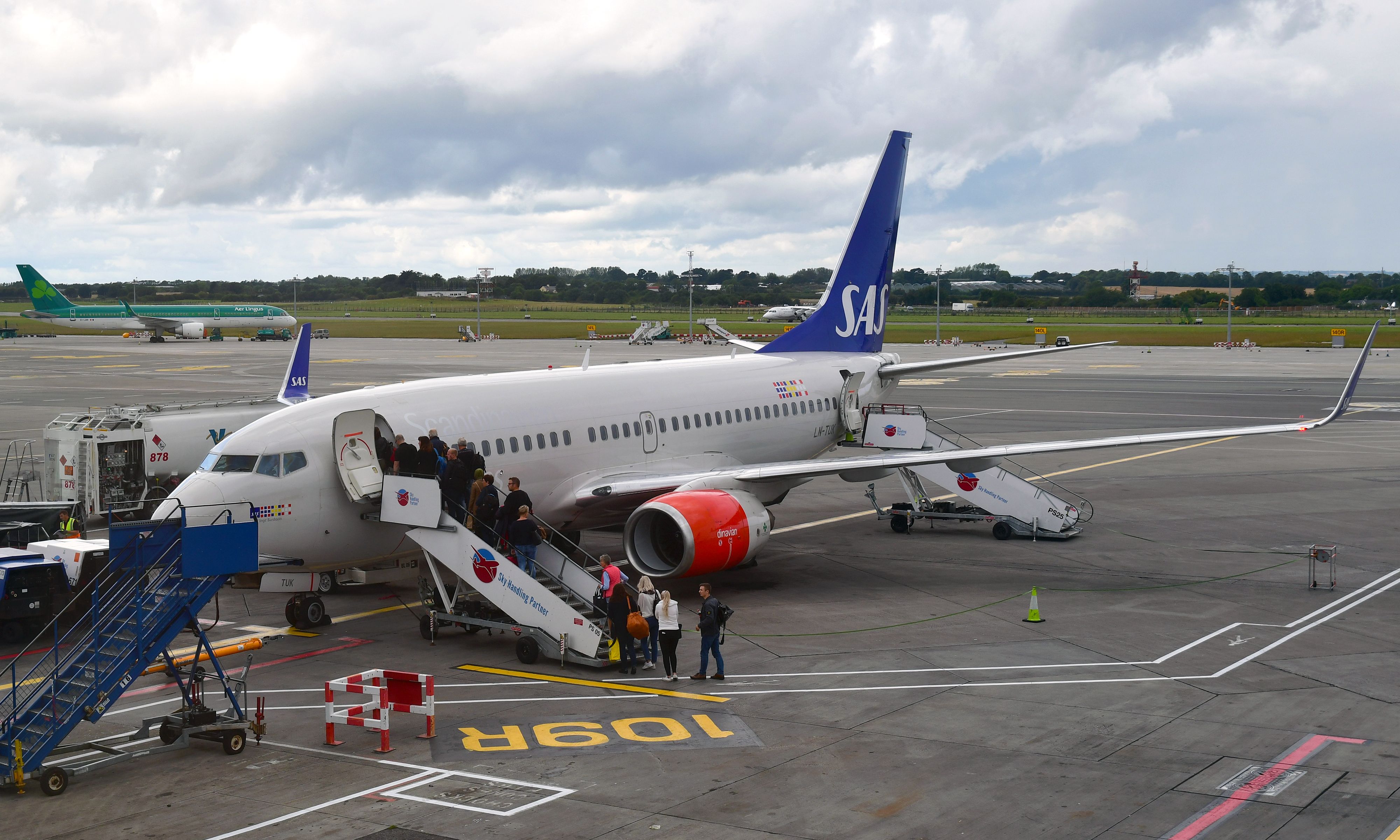 Boeing 737-700 (LN-TUK) - SAS Boeing 737-705(WL) LN-TUK in Dublin 
