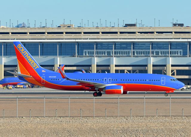 Boeing 737-800 (N500WR)