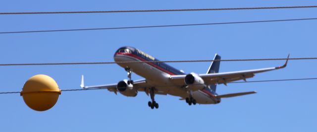 Boeing 757-200 (N757AF) - 'Trump Force One' landing at KFHU 22 Aug 24.