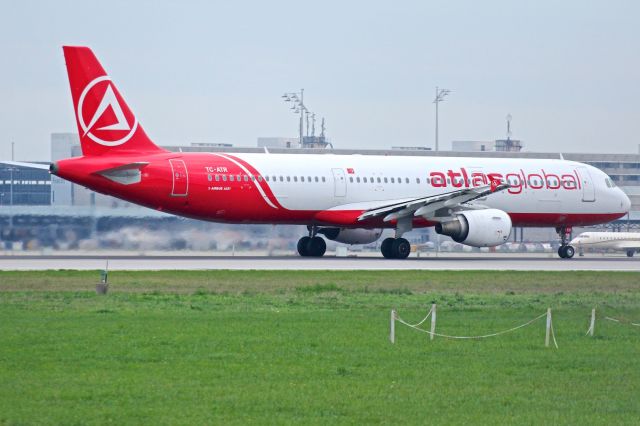 Airbus A321 (TC-ATR)