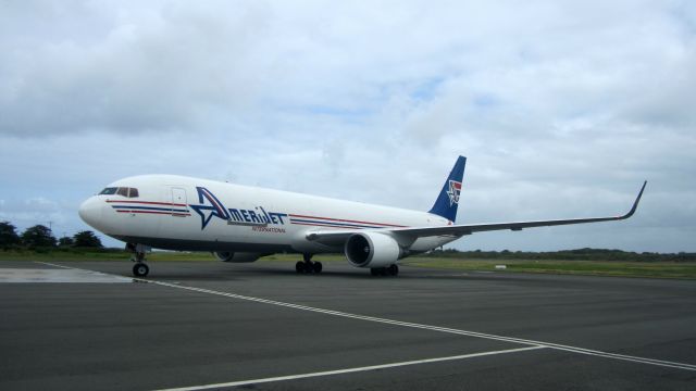 BOEING 767-200 (N378CX)