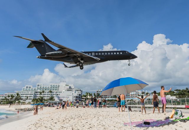 Bombardier Global Express (D-ACCF)