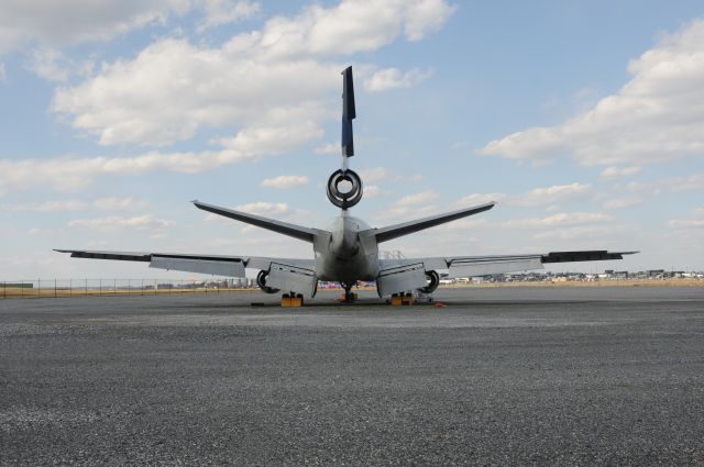 McDonnell Douglas DC-10 (N139WA) - DC-10 Sans all 3 engines and center body gear tires!