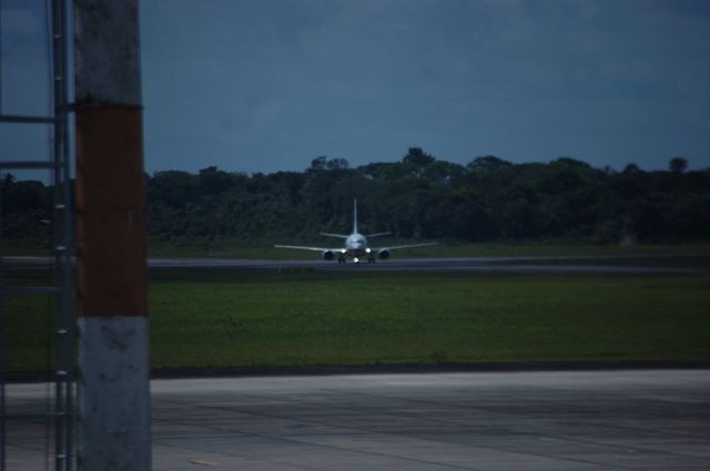 BOEING 737-300 (PZ-TCO)