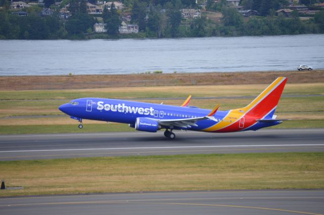 Boeing 737 MAX 8 (N8710M) - SWA1882 departing on 28R for Houston-Hobby (KHOU/HOU). My first time seeing a Boeing 737 MAX 8!