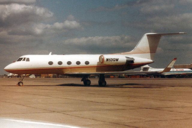 Gulfstream American Gulfstream 2 (N13GW) - Seen here in Jun-83.br /br /Reregistered N723J in Apr-84,br /then N6PC in Oct-89,br /then N692EB 17-May-01,br /then N165PA 4-Oct-08.