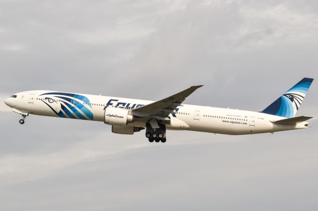 BOEING 777-300ER (SU-GDM)