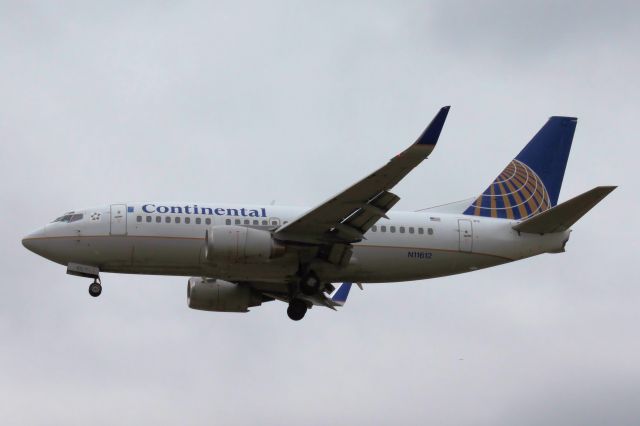 Boeing 737-500 (N11612) - (01-18-2011)