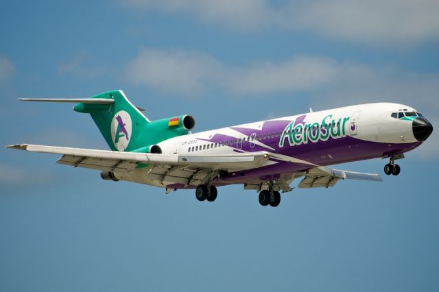 BOEING 727-200 (CP-2515)