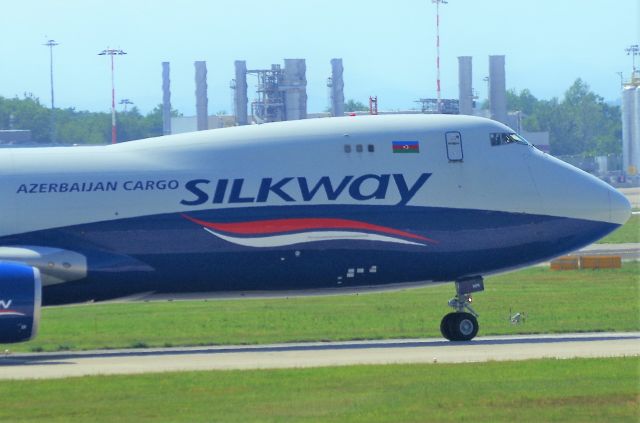 BOEING 747-8 (VQ-BBM)
