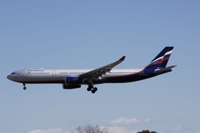 Airbus A330-300 (VQ-BNS) - Final Approach to Narita Intl Airport Rwy34L on 2013/02/21