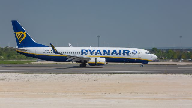 Boeing 737-700 (EI-EPB)
