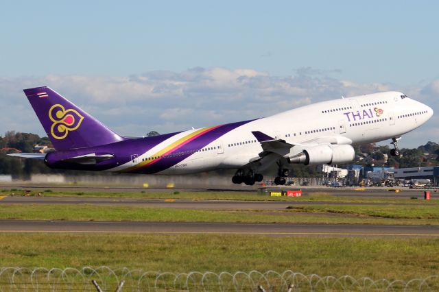 Boeing 747-400 (HS-TGB)