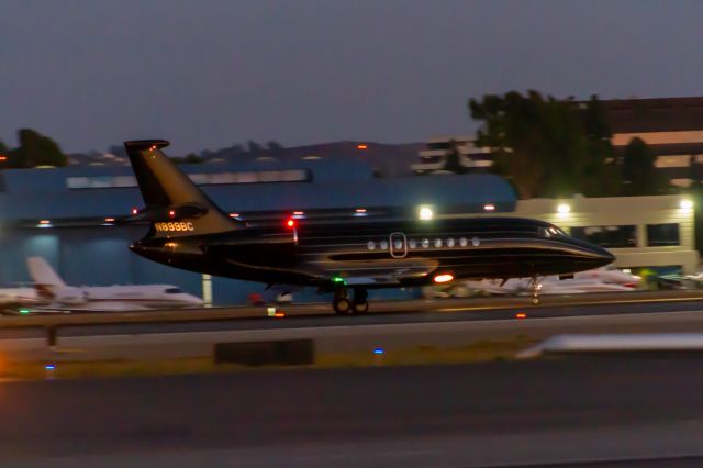 Dassault Falcon 2000 (N899BC)