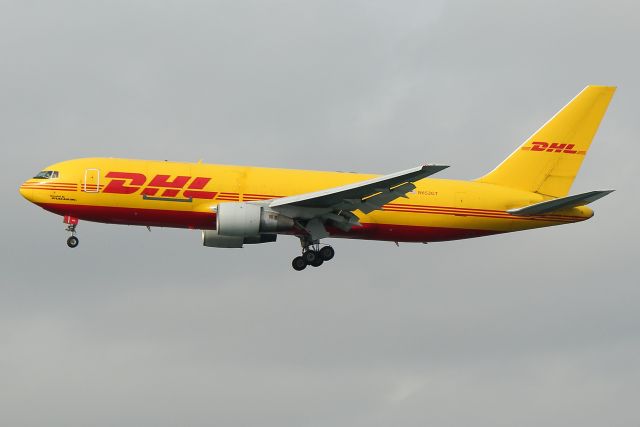 BOEING 767-200 (N653GT) - Giant 588 arriving from N. Covington, KY