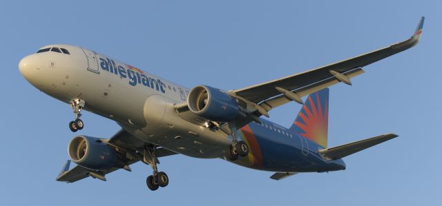 Airbus A320 (N276NV) - PHOTO TAKEN Thu 05/15/25 19:57:33  APPROACHING RUNWAY 31.