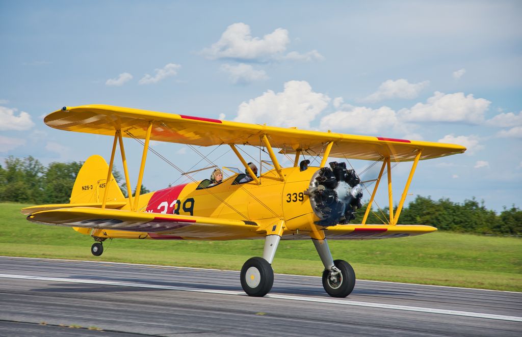 N4252 — - Boeing/Jones Stearman Model 75br /doing practice landings & takeoffs.