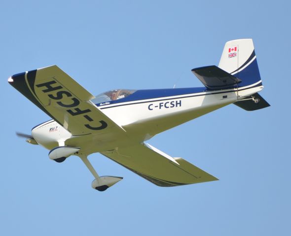 C-FCSH — - Final approach to runway 36 at Airventure 2018.