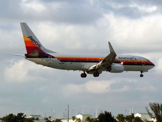 Boeing 737-800 (N917NN)