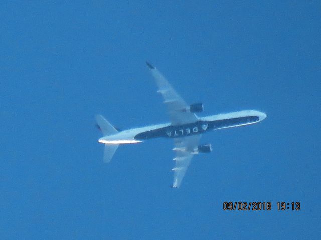 Boeing 757-200 (N710TW)
