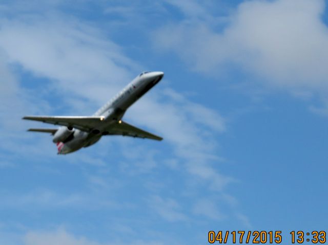 Embraer ERJ-145 (N902BC) - Envoy Air departing Joplin Regional for DFW.