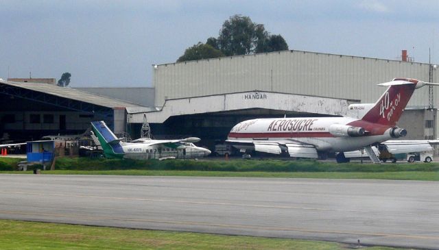 Boeing 727-100 (HK-4544)