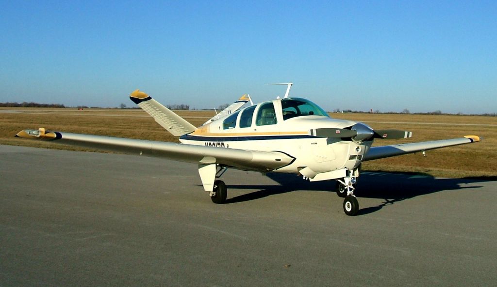 Beechcraft 35 Bonanza (N2017P) - 1978 V35B